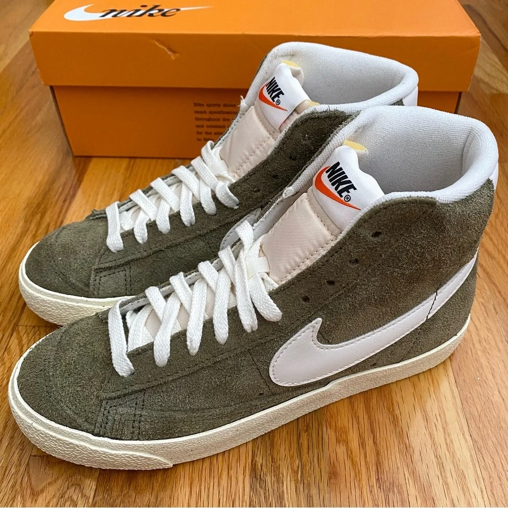 Nike Blazer Mid ‘77 Women’s Sneakers